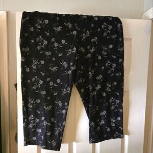 Croft & Barrow Womens 3/4 length work/dress pants